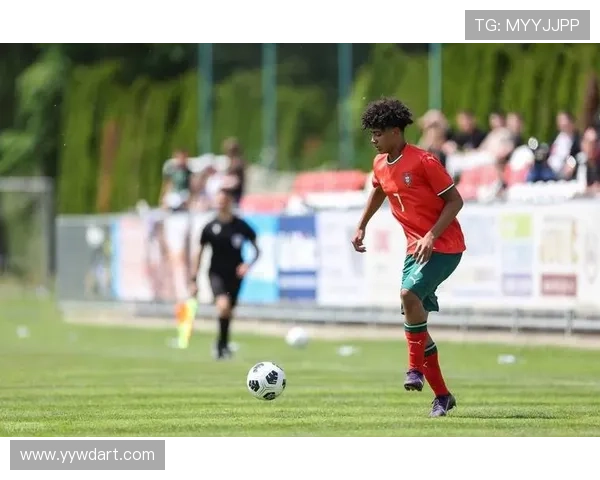 15岁迷你罗入选葡萄牙U16新一期名单 跟随父亲脚步开启职业征程